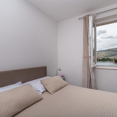 Apartments Maria Trogir Exterior foto