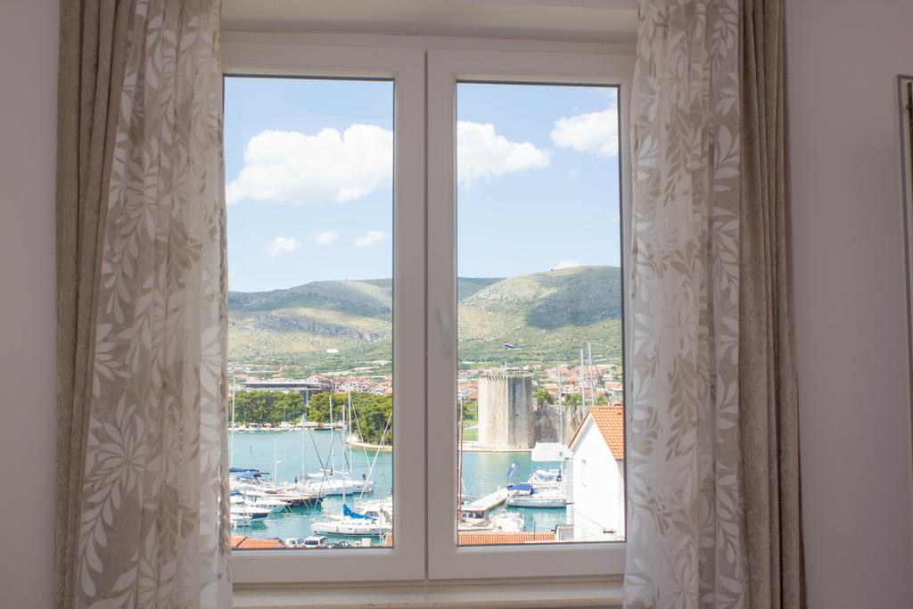 Apartments Maria Trogir Exterior foto