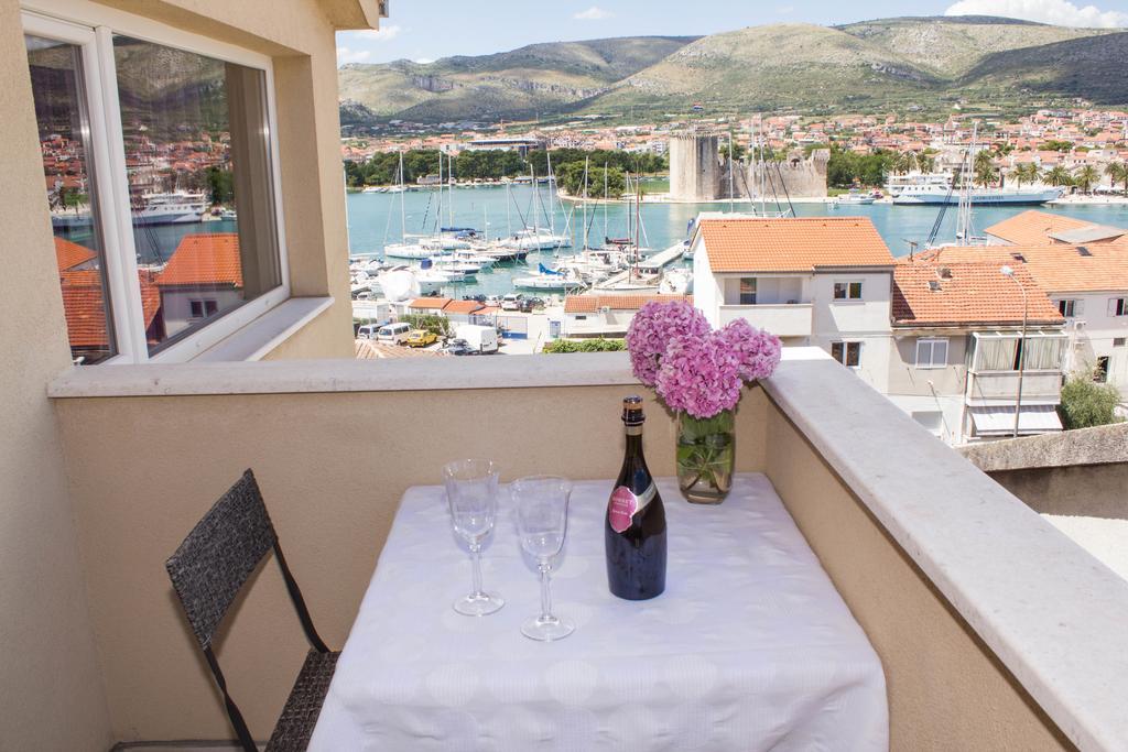 Apartments Maria Trogir Exterior foto