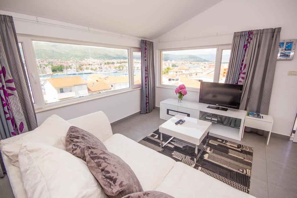 Apartments Maria Trogir Exterior foto