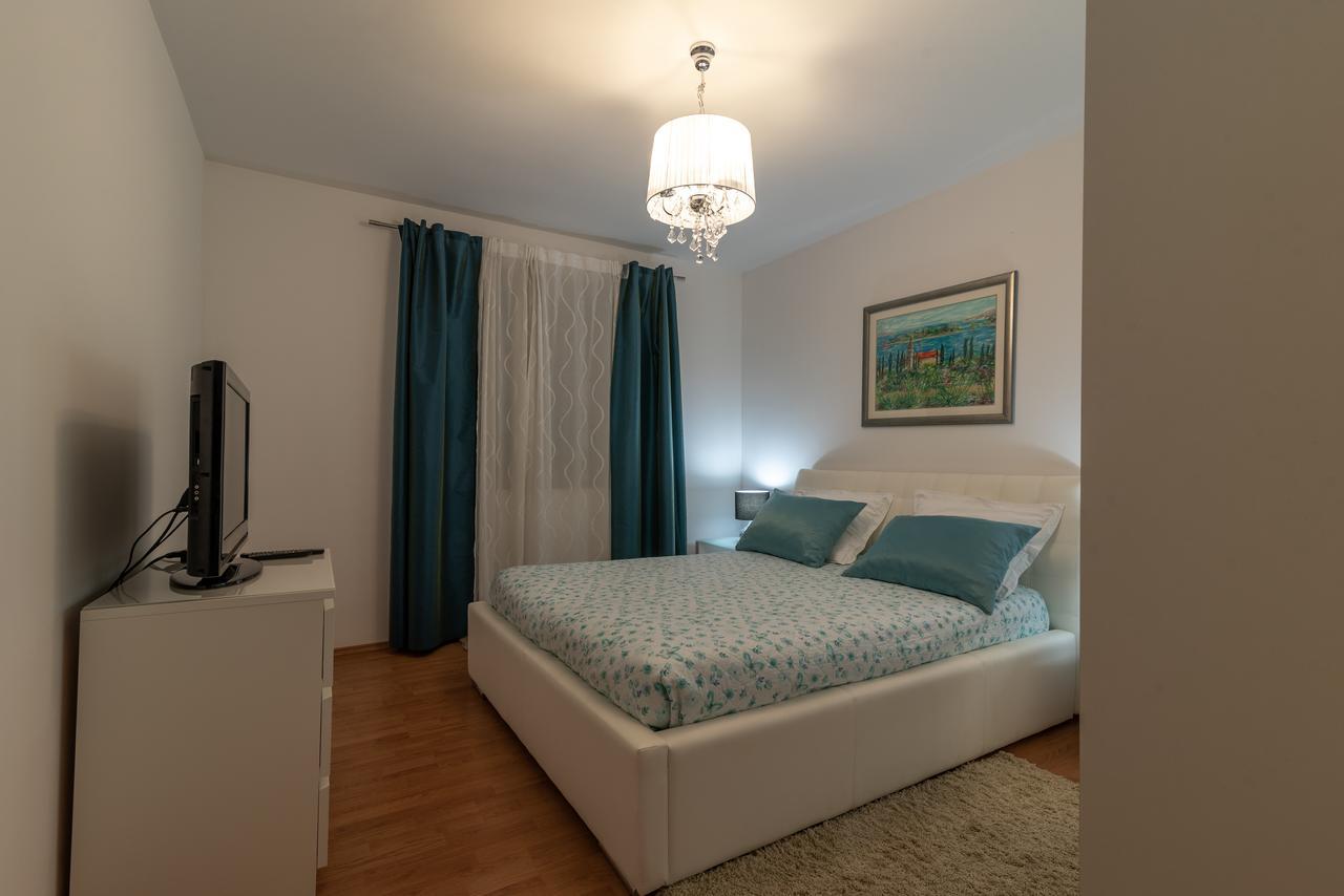 Apartments Maria Trogir Exterior foto